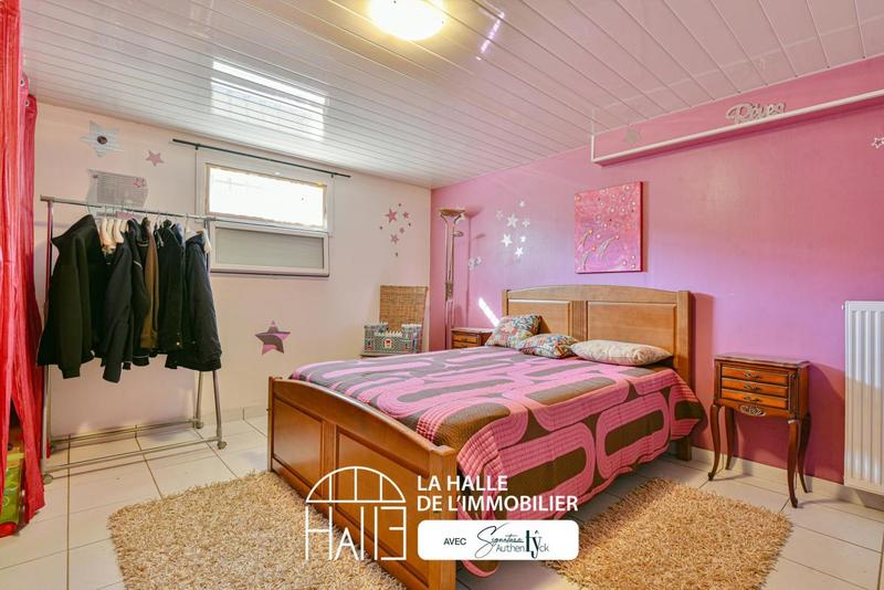 Pavillon - 148 m² - 7 pièces