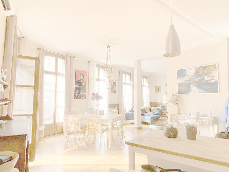 Appartement - 185 m² - 5 pièces