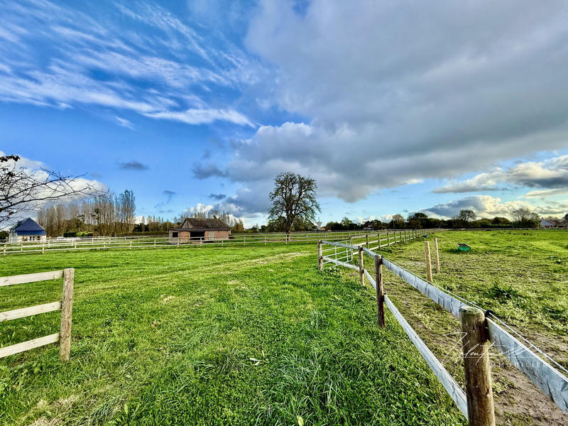 Maison - 277 m² - 8 pièces