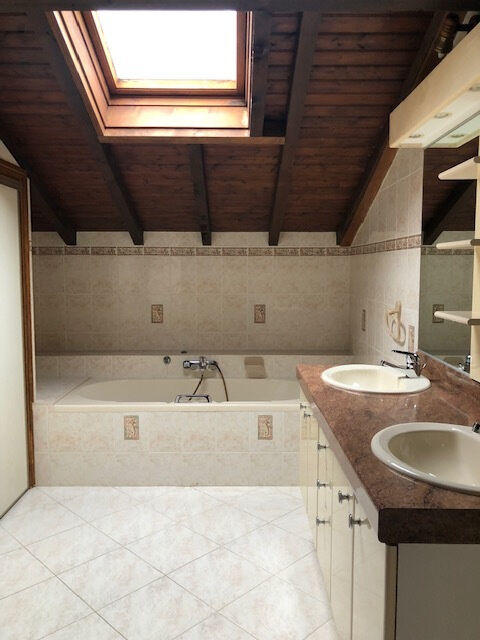 Maison - 181 m² - 6 pièces