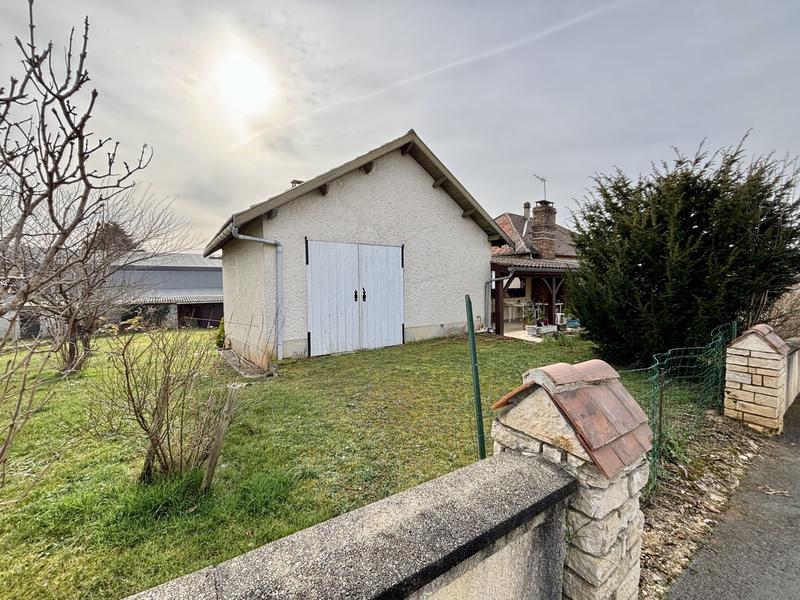 Maison - 160 m² - 10 pièces