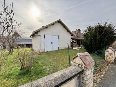 Maison - 160 m² - 10 pièces