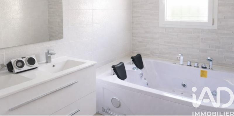 Maison - 125 m² - 5 pièces