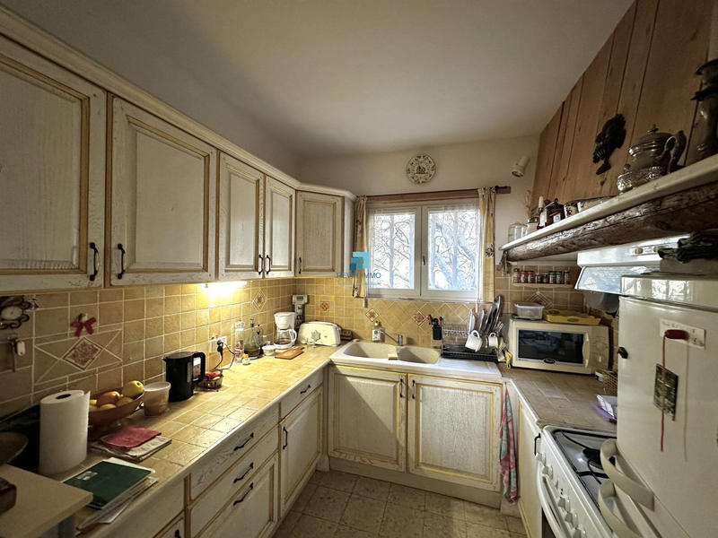 Mas - 360 m² - 18 pièces