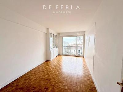 Appartement - 80 m² - 3 pièces