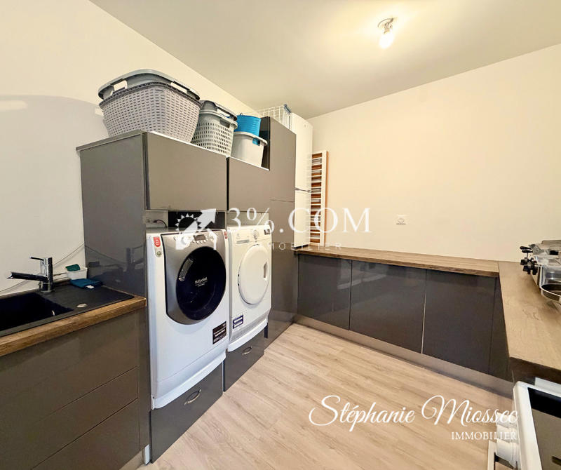 Maison - 180 m² - 7 pièces