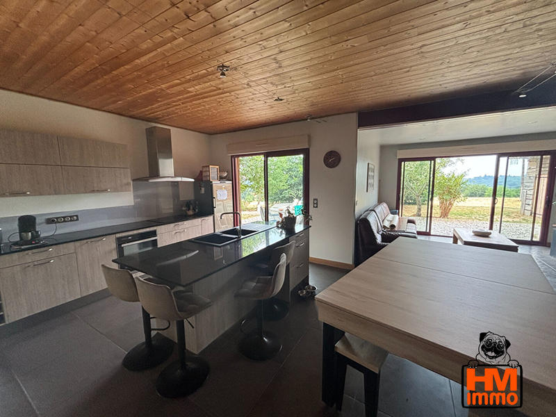 Maison - 155 m² - 5 pièces