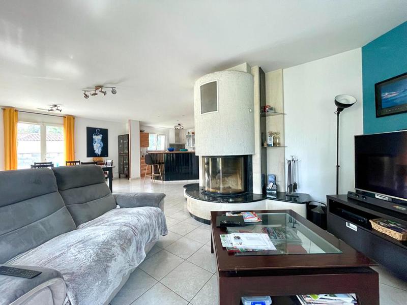 Maison - 160 m² - 6 pièces