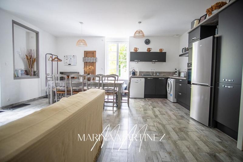 Maison - 333 m² - 14 pièces