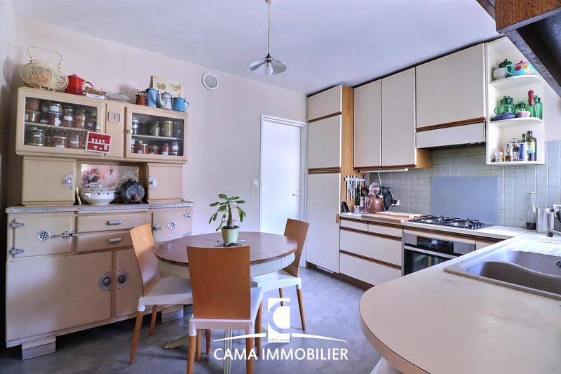 Maison - 164 m² - 7 pièces