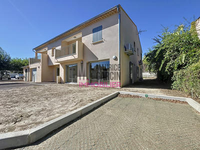 Appartement - 93 m² - 4 pièces