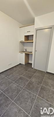 Studio - 11 m² - 1 pièce