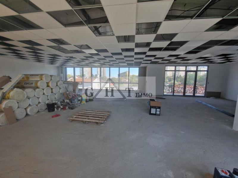 Bureau - 200 m²