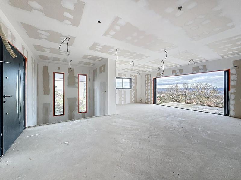 Maison - 180 m² - 4 pièces