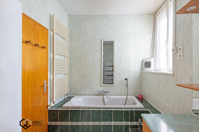 Appartement - 97 m² - 4 pièces