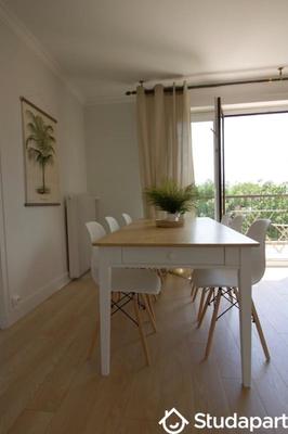 Chambre - 13 m² - 1 pièce