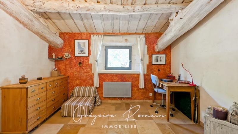 Maison - 147 m² - 6 pièces