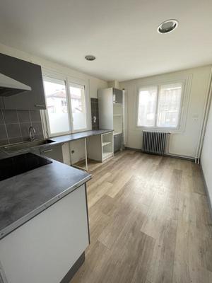 Villa - 217 m² - 10 pièces