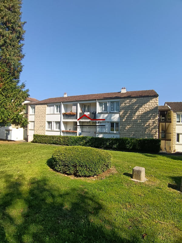 Appartement - 90 m² - 5 pièces