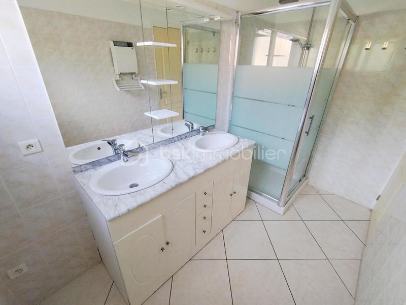 Villa - 87 m² - 4 pièces