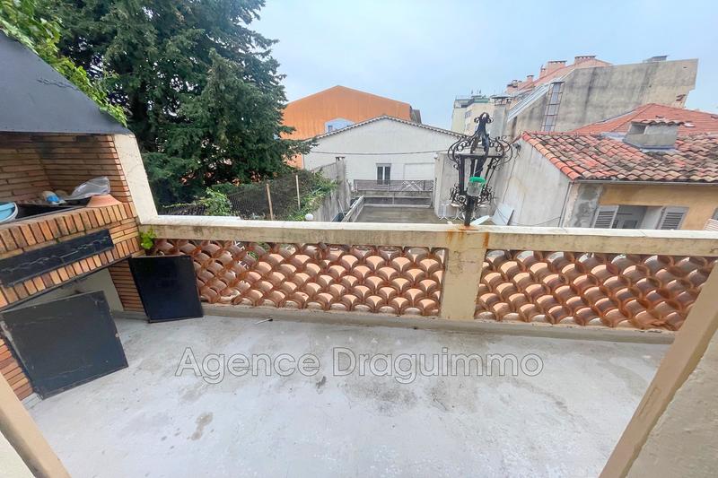 Maison - 331 m² - 10 pièces