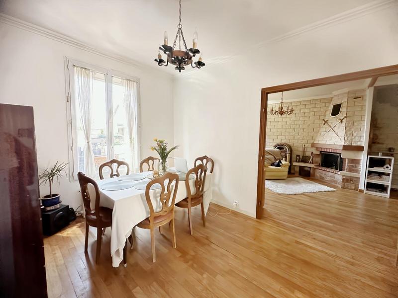 Maison - 135 m² - 6 pièces