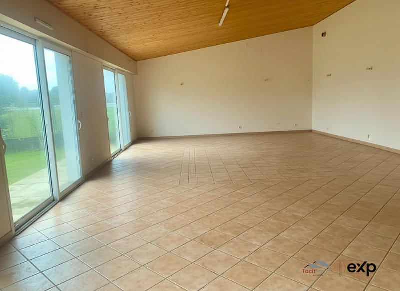Local d'activités - 87 m² - 1 pièce