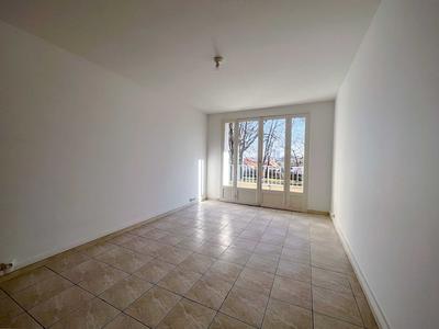 Appartement - 55 m² - 3 pièces