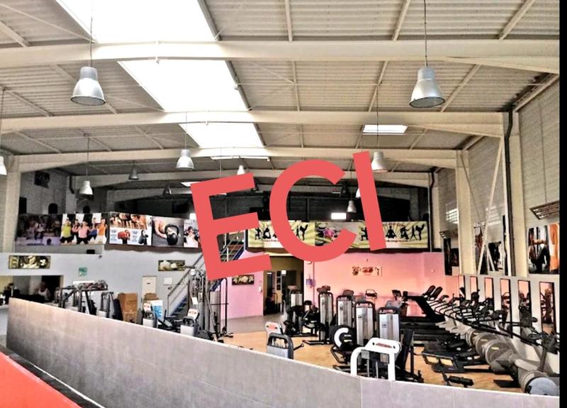 Fonds de commerce - Services - 680 m²