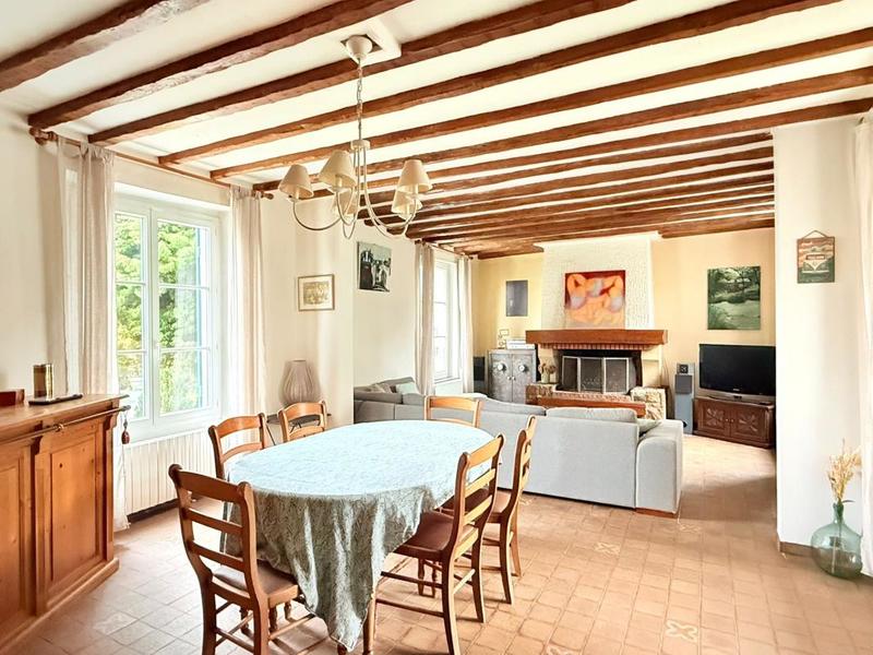 Maison - 147 m² - 5 pièces