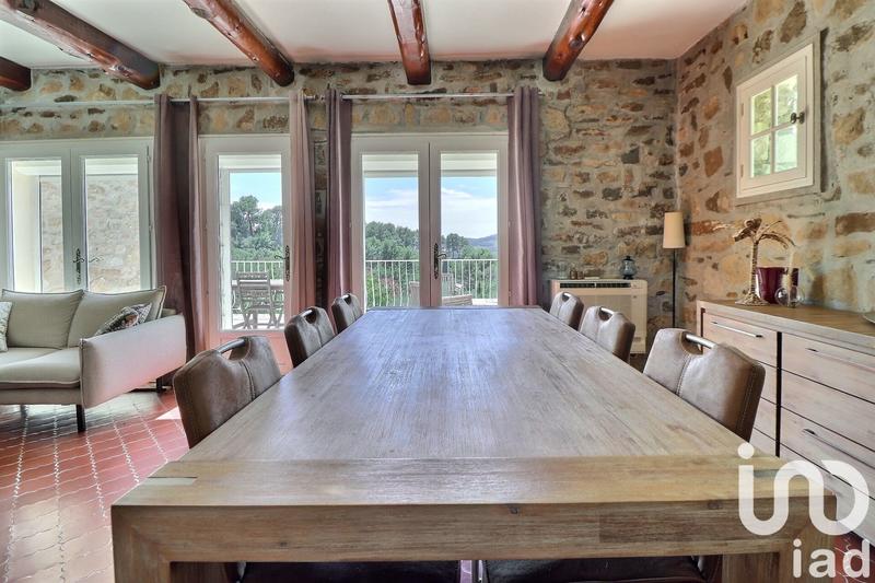 Maison - 163 m² - 5 pièces