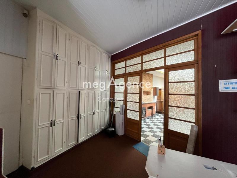 Maison - 203 m² - 8 pièces