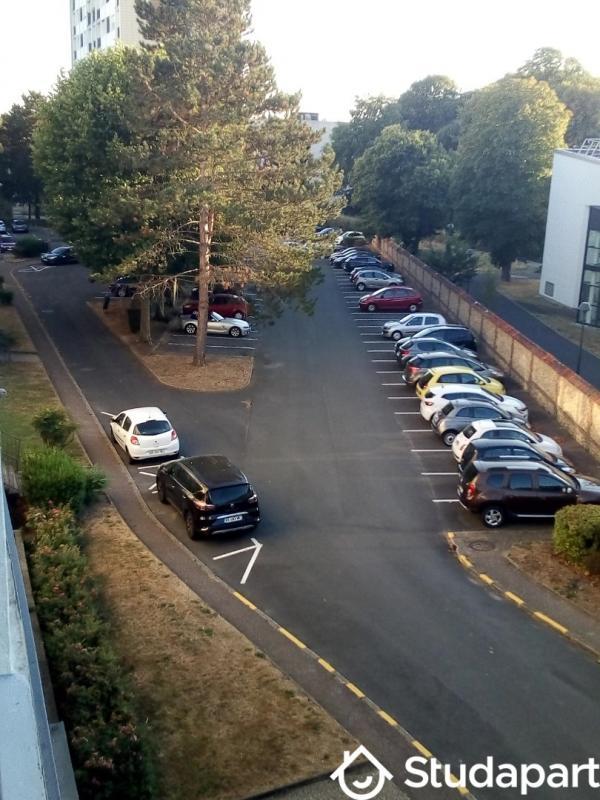 Chambre - 9 m² - 1 pièce