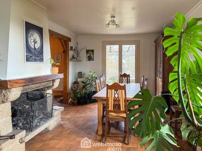 Maison - 94 m² - 5 pièces