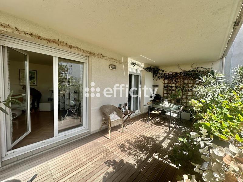 Appartement - 99 m² - 4 pièces