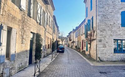 Maison de village - 320 m² - 8 pièces