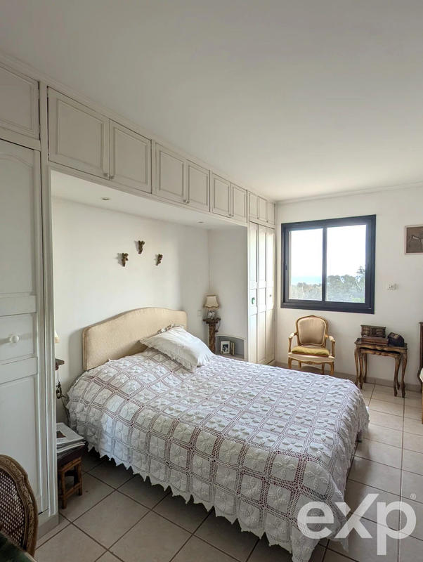 Villa - 220 m² - 7 pièces