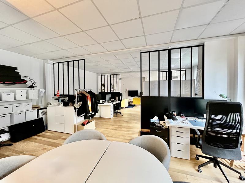 Bureau - 75 m²