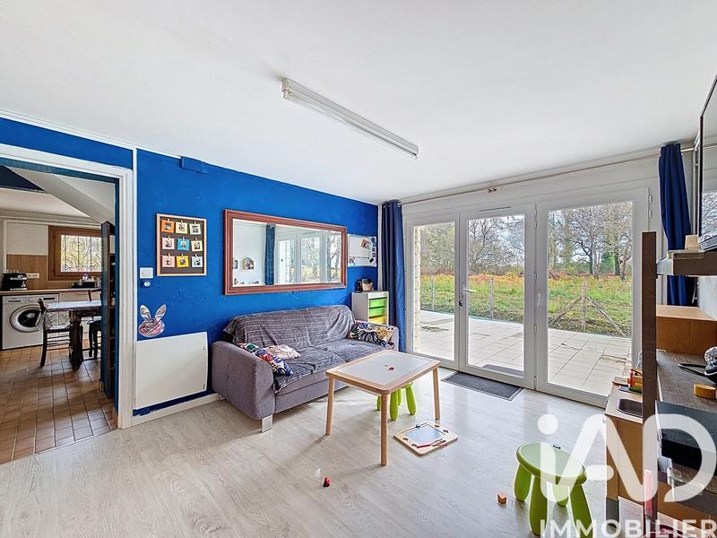 Maison - 330 m² - 13 pièces