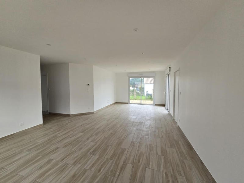 Maison - 80 m² - 4 pièces