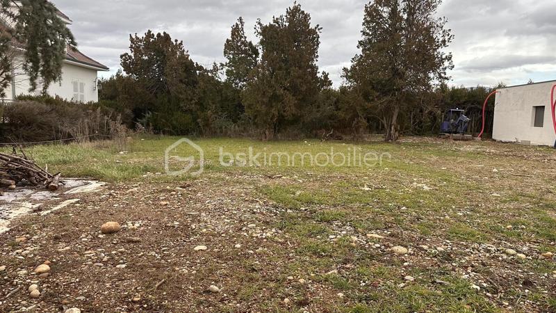 Terrain - 830 m²