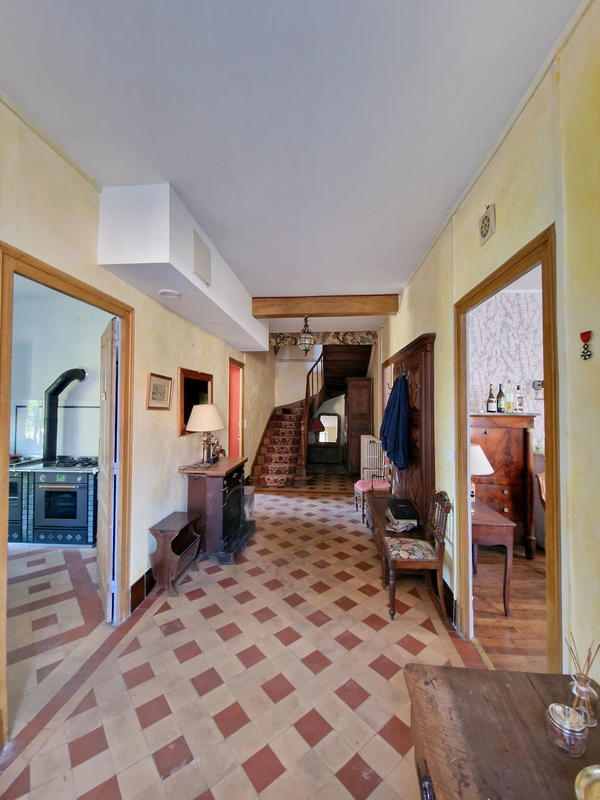 Maison - 190 m² - 10 pièces