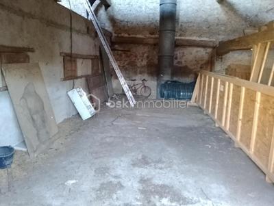 Maison - 300 m² - 4 pièces