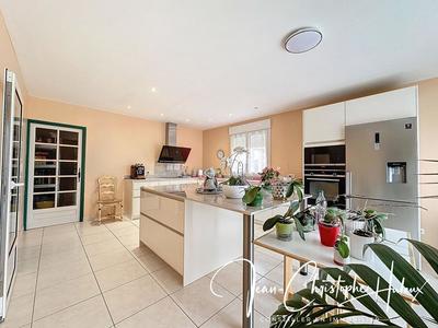 Villa - 190 m² - 6 pièces