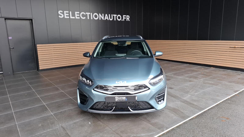 Kia Cee'd_Sw ceed Sw III 1.6 Gdi Isg Phev Active Bu Dct6