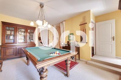 Maison - 161 m² - 6 pièces