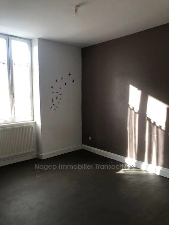 Appartement - 150 m² - 1 pièce