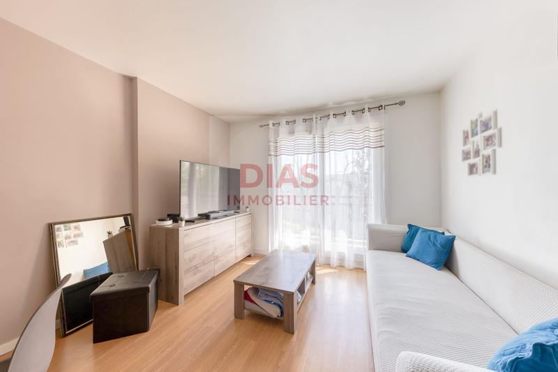 Appartement - 65 m² - 1 pièce