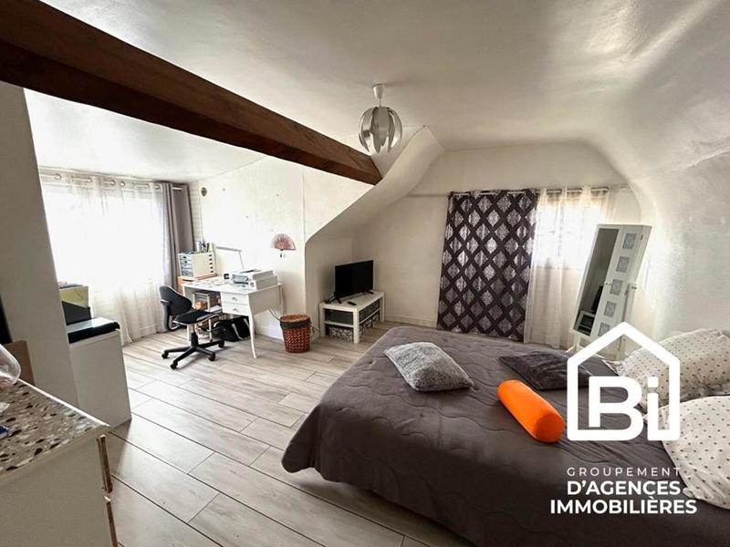 Maison - 125 m² - 5 pièces