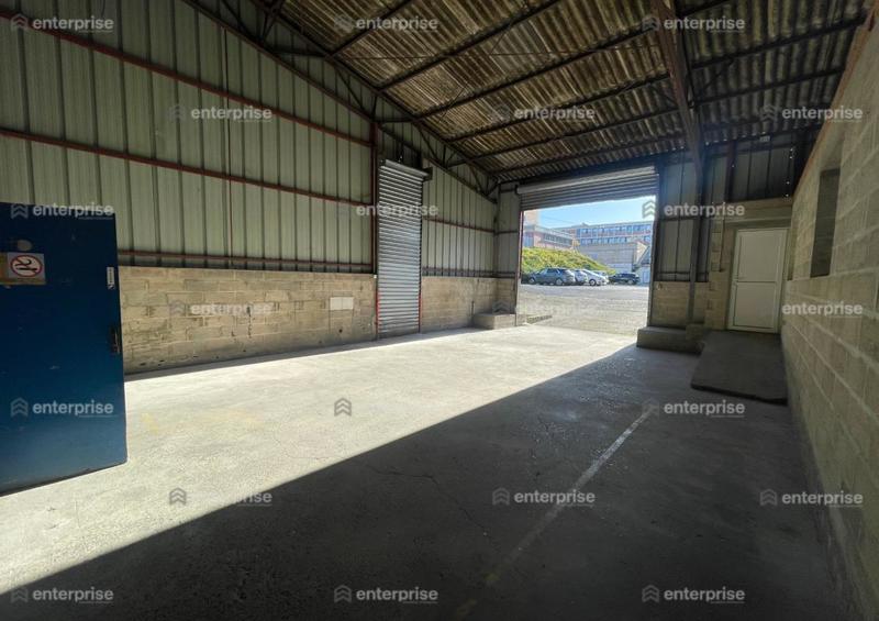 Local d'activité / Entrepôt - 520 m²